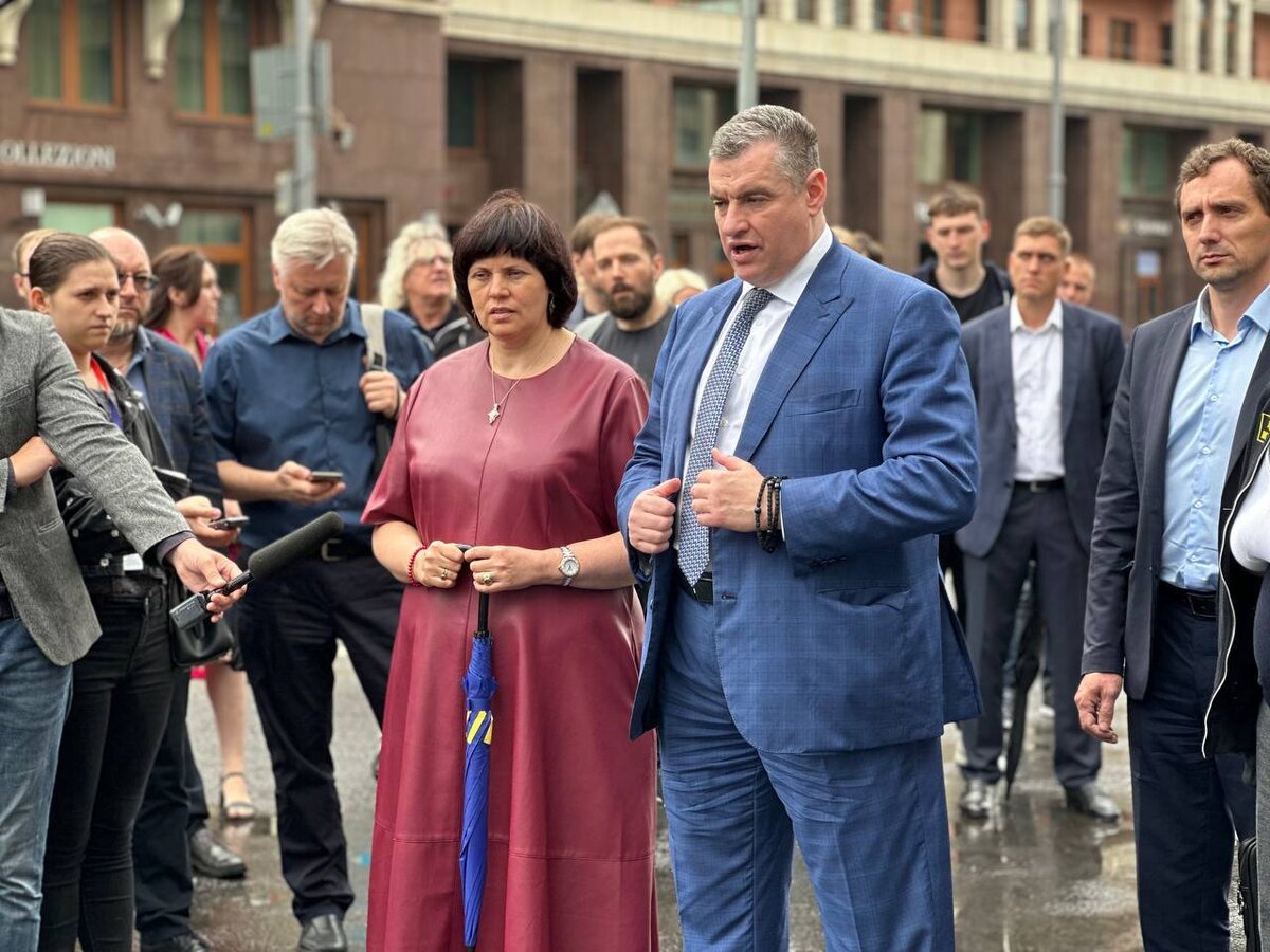    Сенатор Елена Афанасьева обратилась в Следственный Комитет по делу об унижении русского подростка