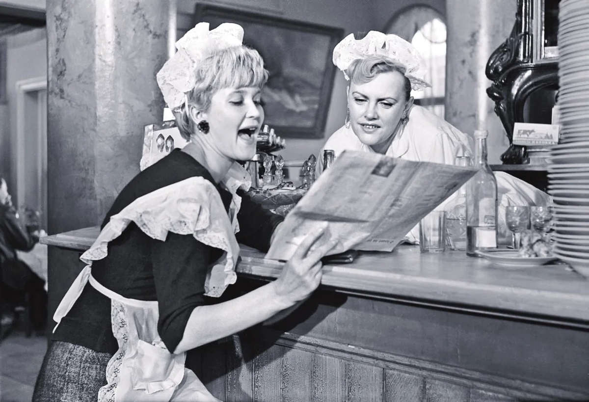 "— Хочу заметить, что в прошлом году мы превысили план — 107 %.  — К сожалению, часто наше перевыполнение выражается не в процентах, а в градусах." Фото: Кинопоиск