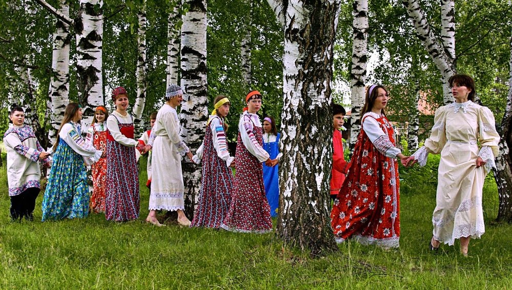   Завтра на ВДНХ будет очень любопытный показ от «Русского стиля». Там будут хорошие бренды и люди, а ведет все действо дорогая Катя Аркалова, но самое интересное в методе.