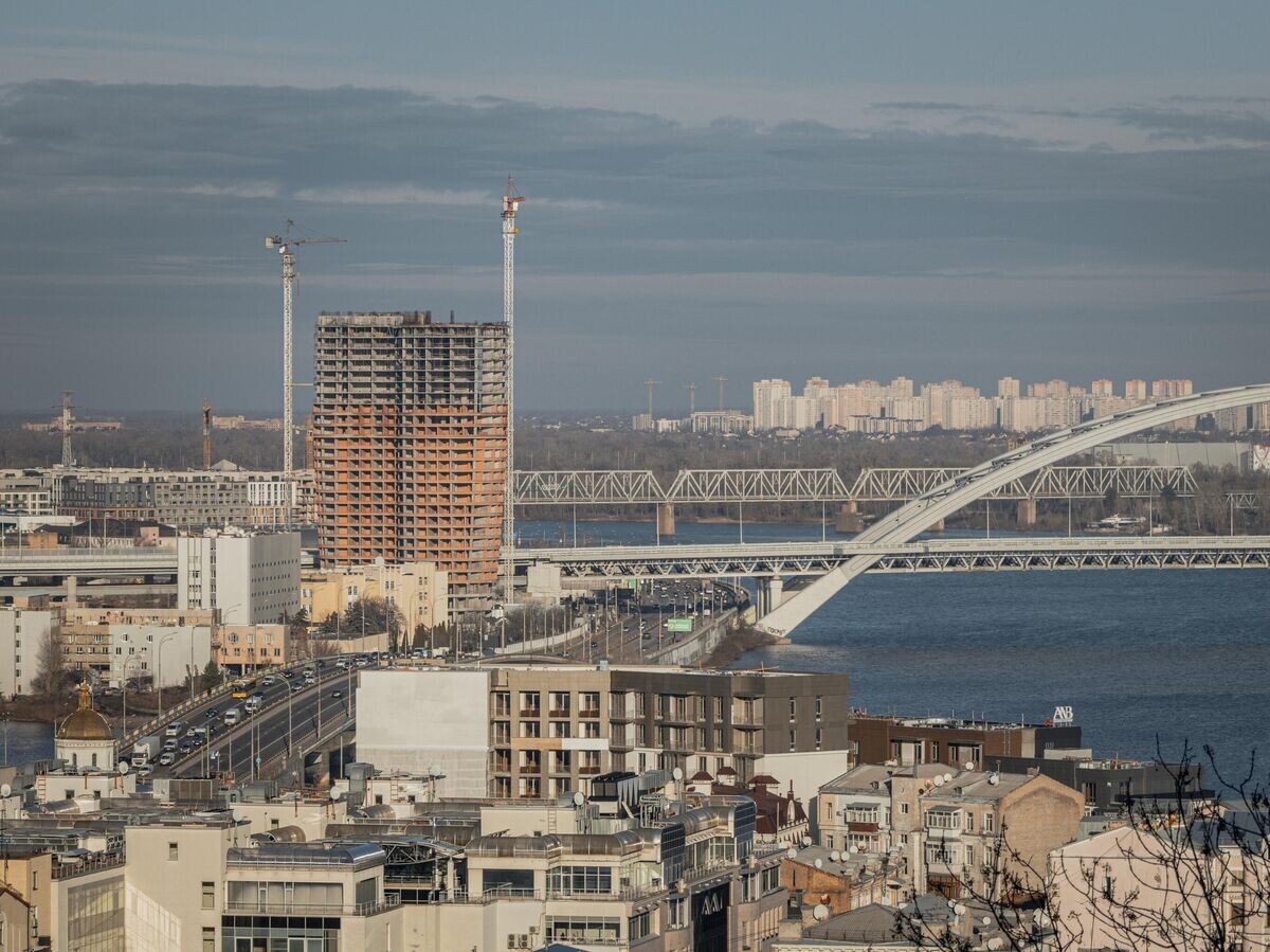    Вид на Киев© iStock.com / Hanna Bohdan