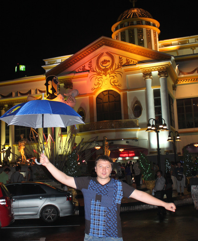 Паттайя после дождя. Листайте вправо.