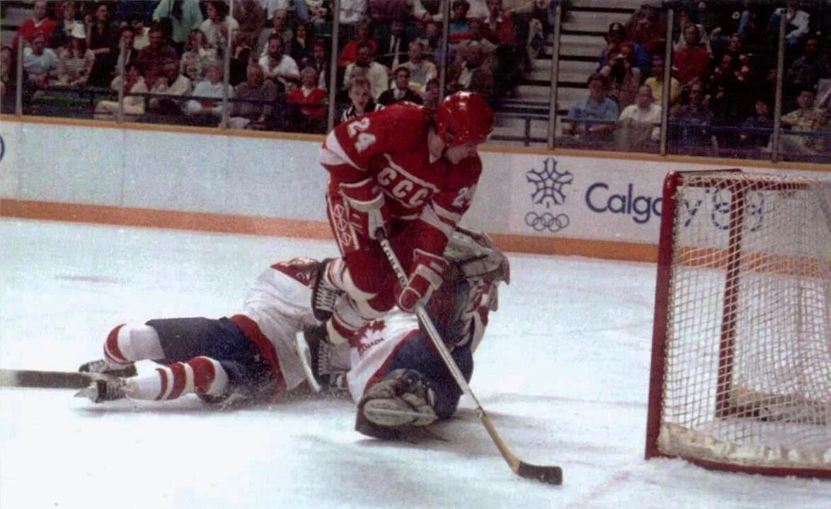 Фото с яндекс.картинки (С.Макаров на Олимпиаде-1988)