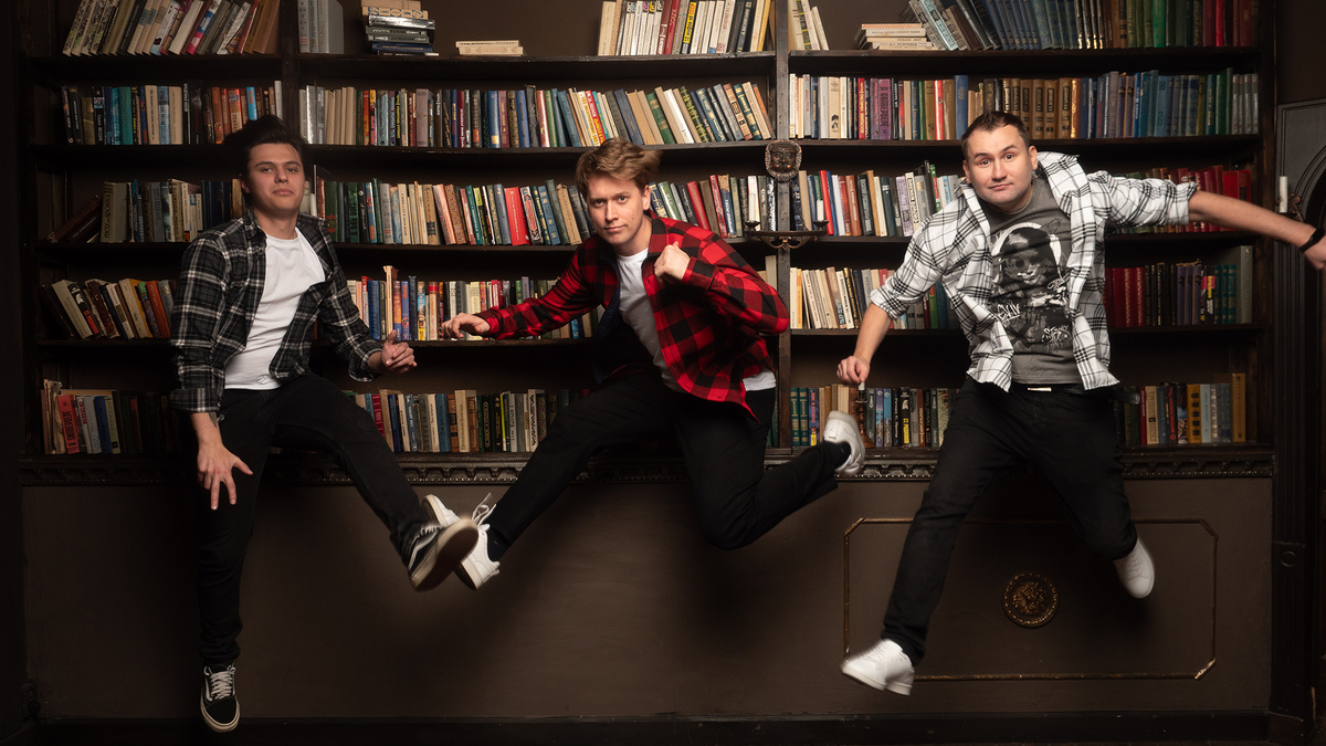 Группа «East F.A.Q.» 