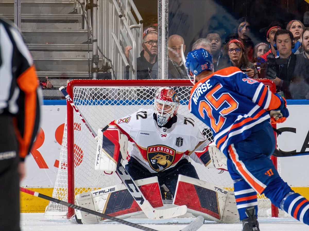   Голкипер "Флорида Пантерз" Сергей Бобровский© Фото : nhl.com/oilers