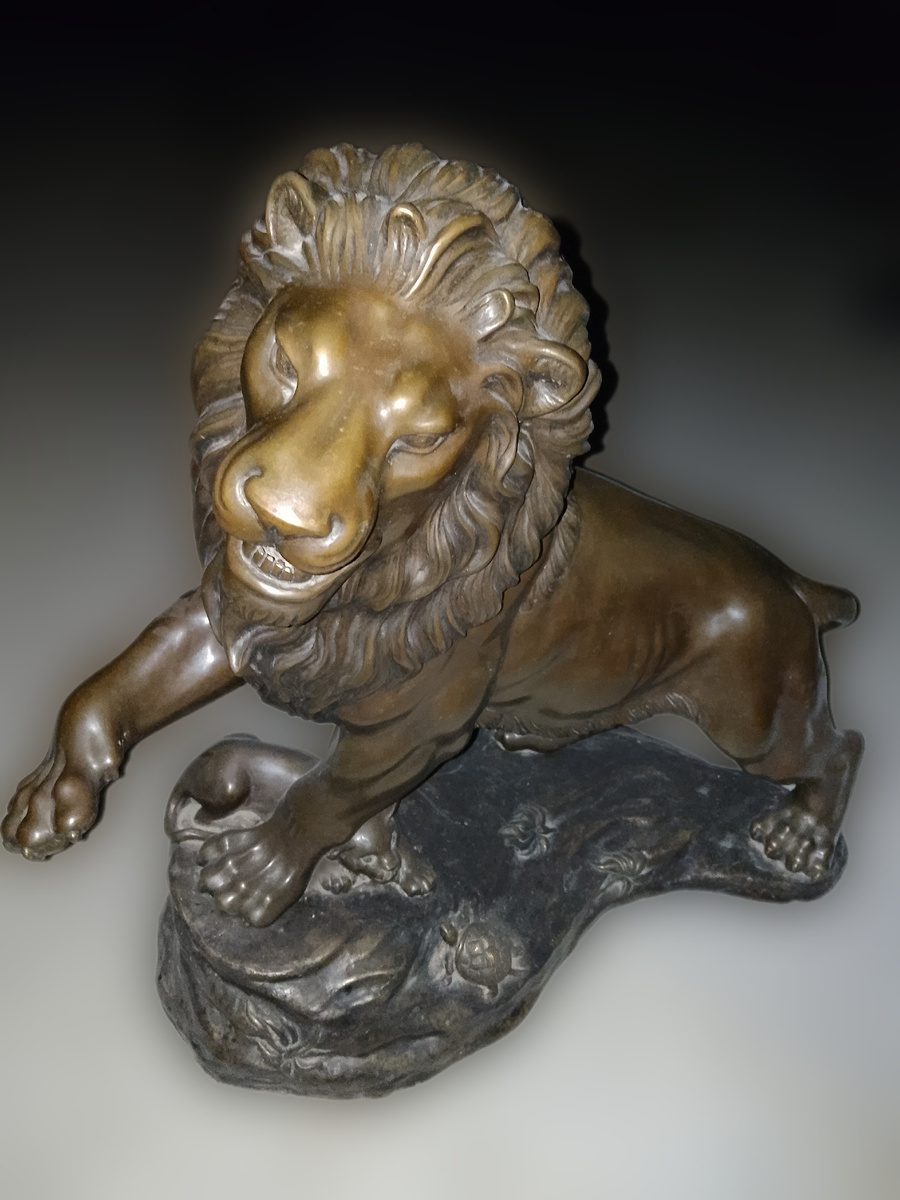 Скульптура - Катиба Мамедова. Фото - автора. 