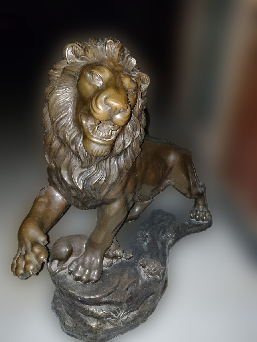 Скульптура - Катиба Мамедова. Фото - автора. 