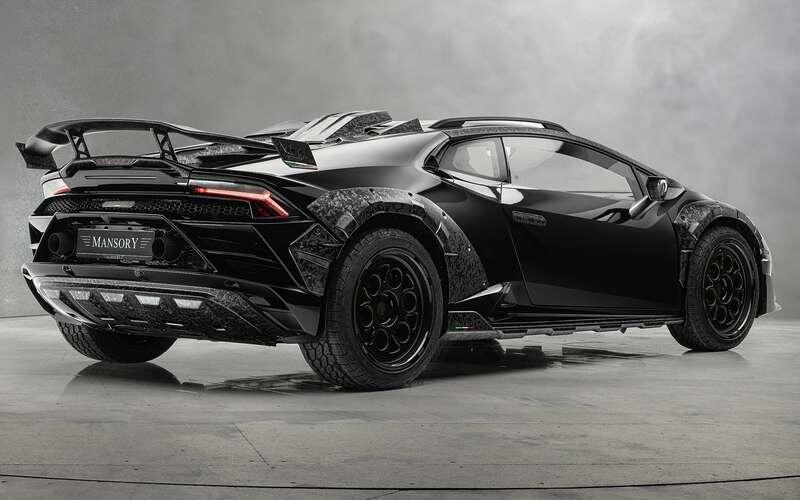    Lamborghini Huracan Sterrato by Mansory