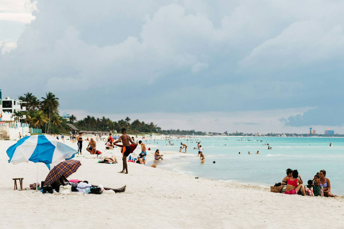 Варадеро находится в провинции Матансас на Кубе, считается одной из крупнейших курортных зон Карибского бассейна. Фото: leonides ruvalcabar / Unsplash