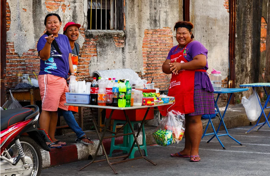 Когад все девушки на улицах смеются над твоим новым именем Большой Огурец