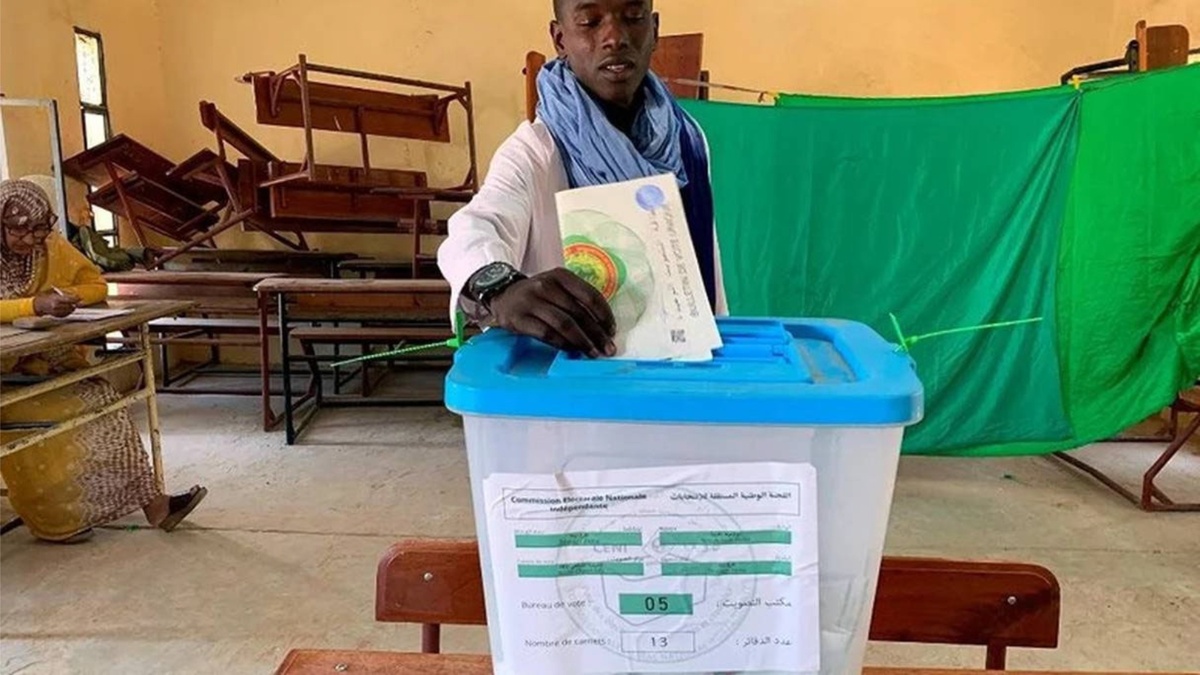 Гражданин, реализующий своё право на выбор в Мавритании
