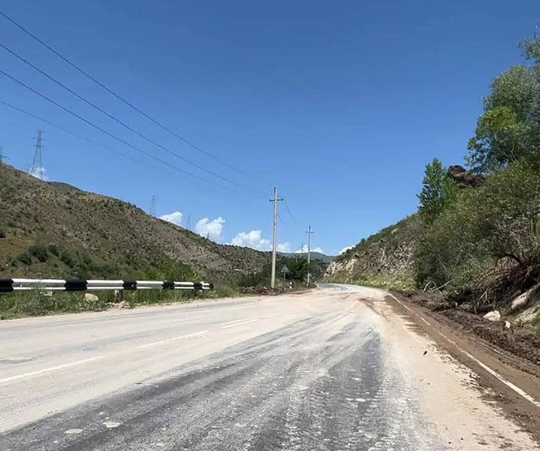 © Photo : press office of Road Department Fund