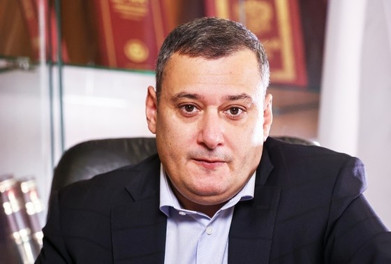    Александр Хинштейн