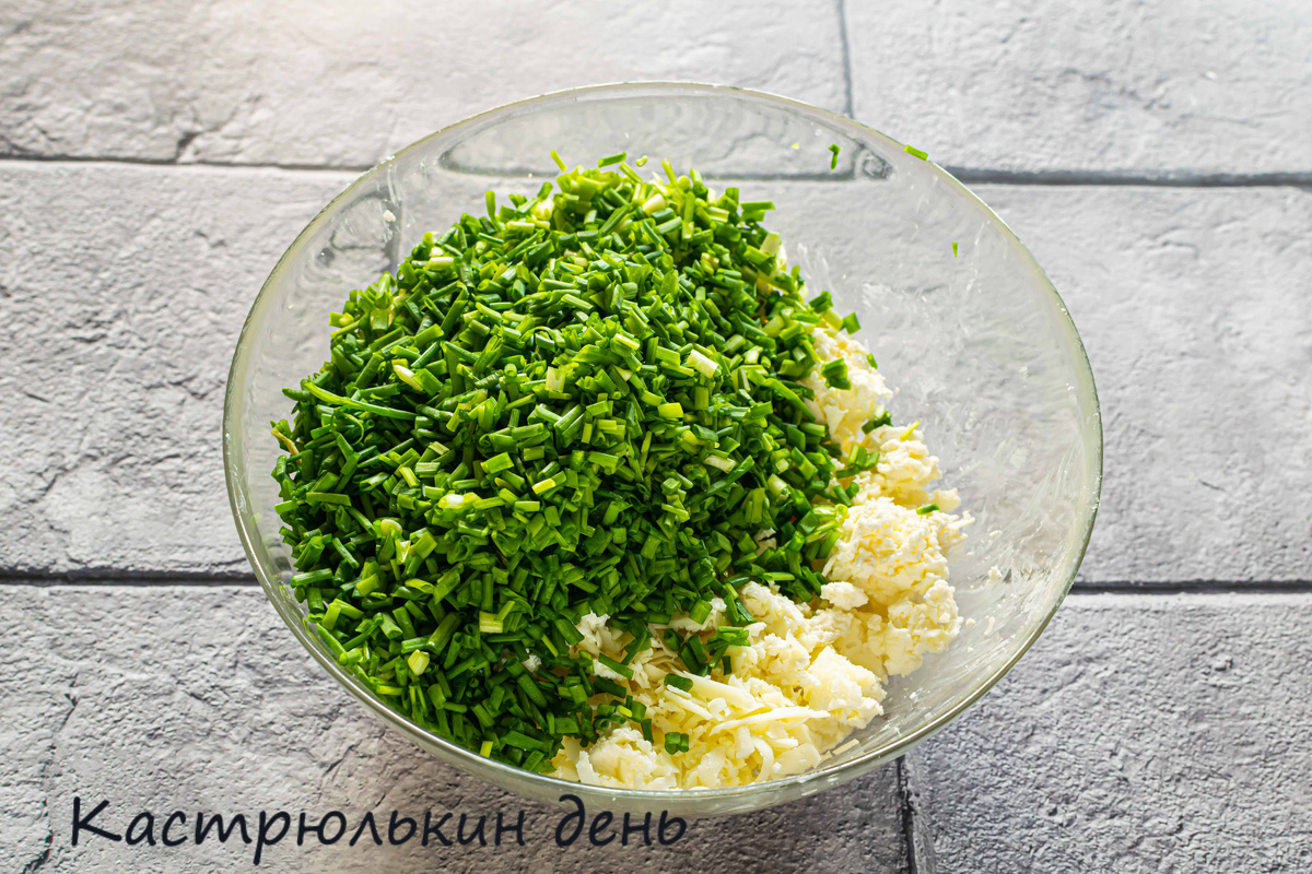 Пирожки из лаваша с мягким сыром и зеленым луком. Быстрый рецепт, вкусное  блюдо для любителей подсчитывать калории | Кастрюлькин день | Дзен