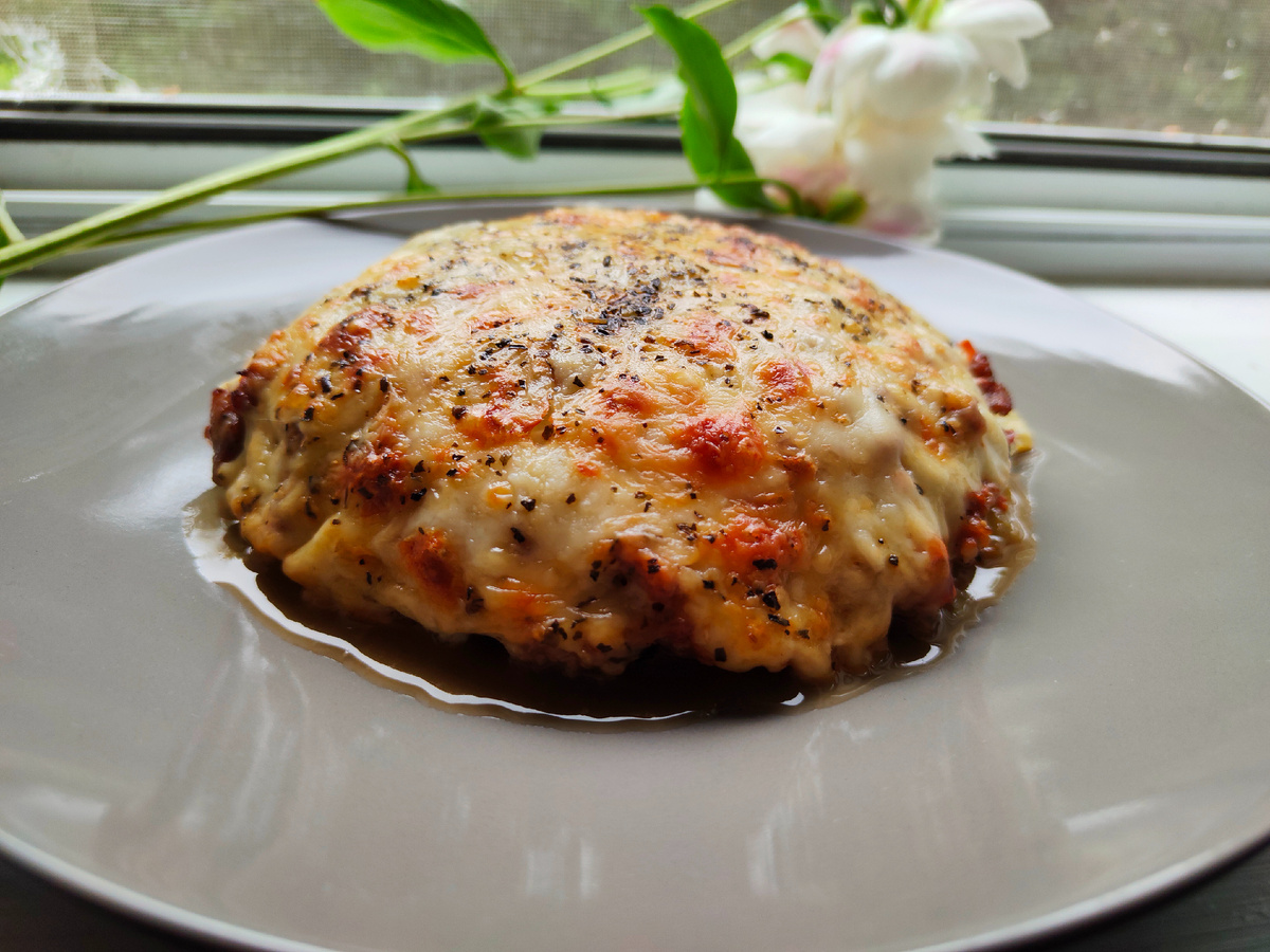 Прекрасное, очень сытное и очень вкусное блюдо. Однозначно стоит всех потраченных на него усилий и времени 🤤 