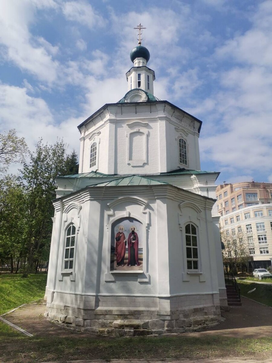 Храм святых Первоверховных апостолов Петра и Павла в Нижнем Новгороде