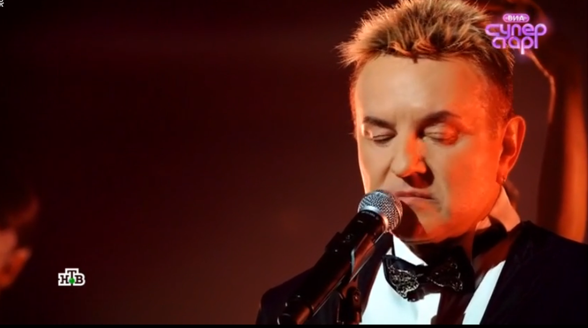 Фото-кадр из шоу "Виа Суперстар" 
