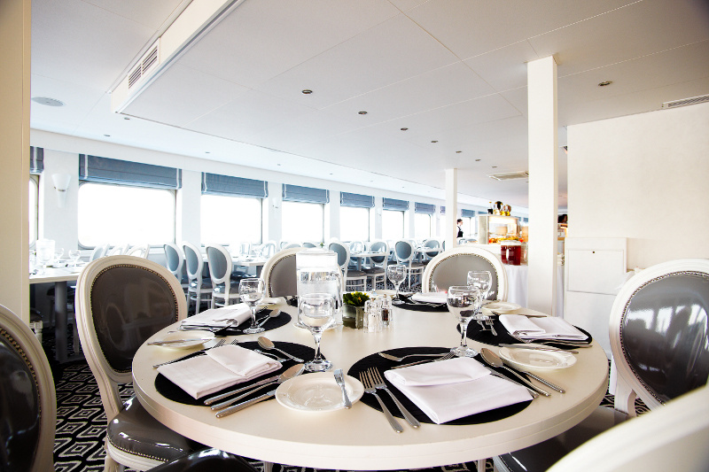 Фото взяты с официального сайта круизной компании "Мостурфлот".