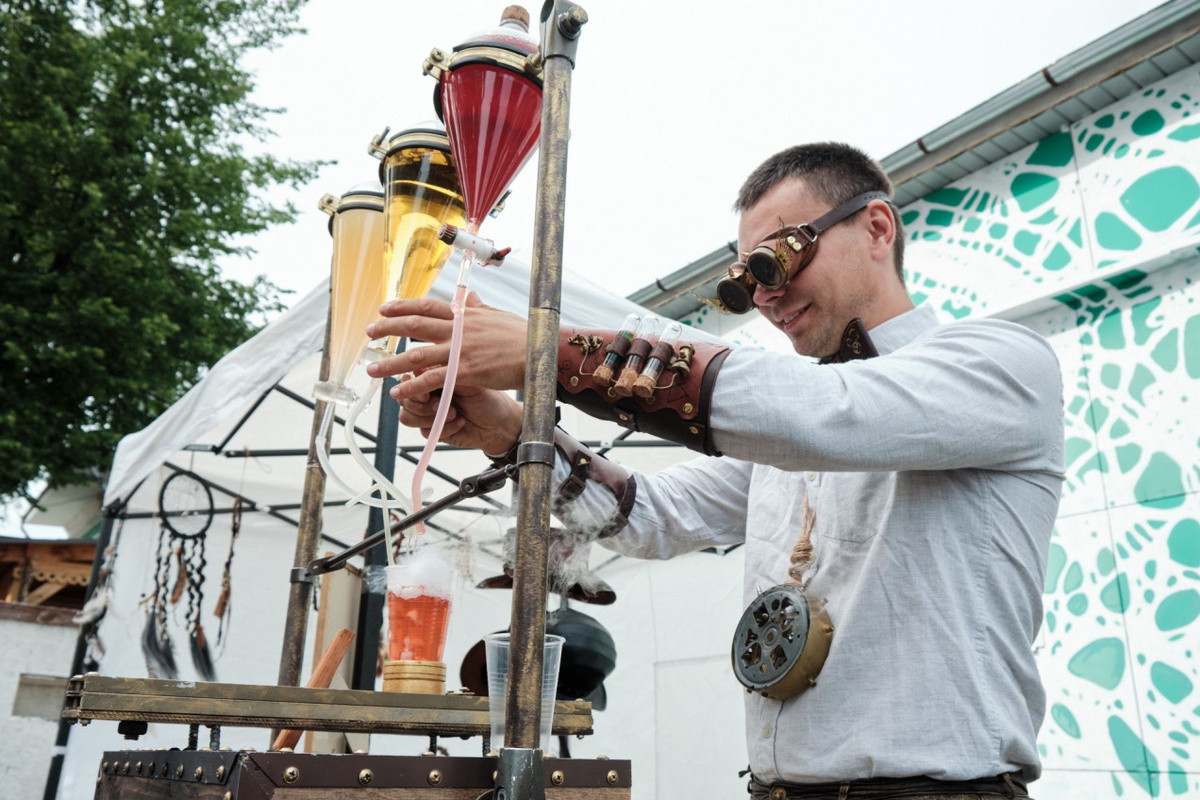 Листайте вправо, чтобы увидеть больше изображений