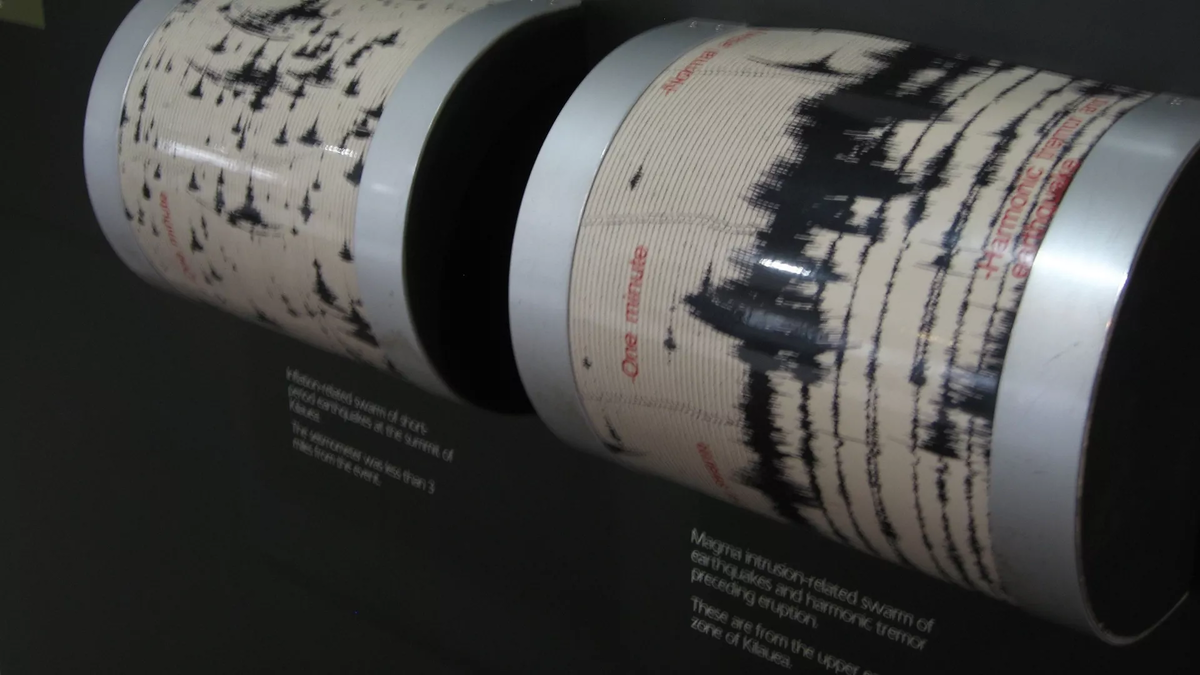 CC BY-SA 2.0 / Ken Lund / Seismographs