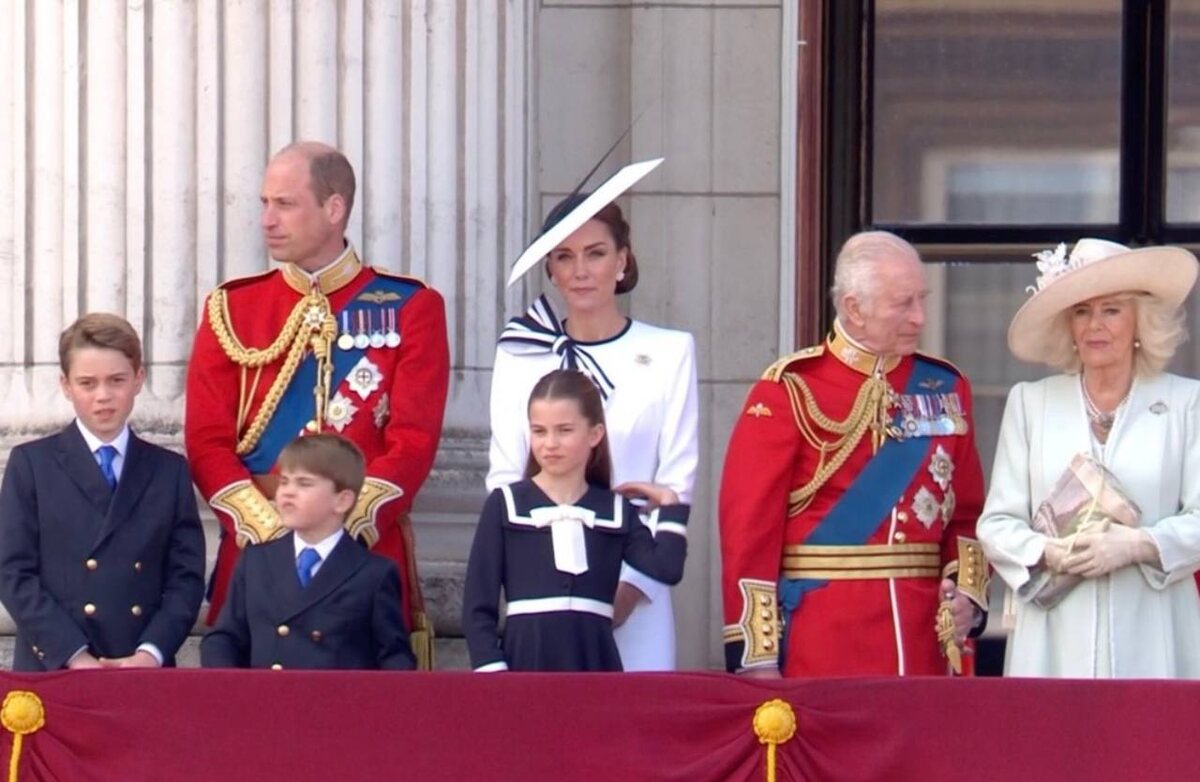 Фото с церемонии trooping the colour 2024