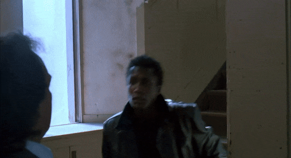 Моя очередь, засранец!