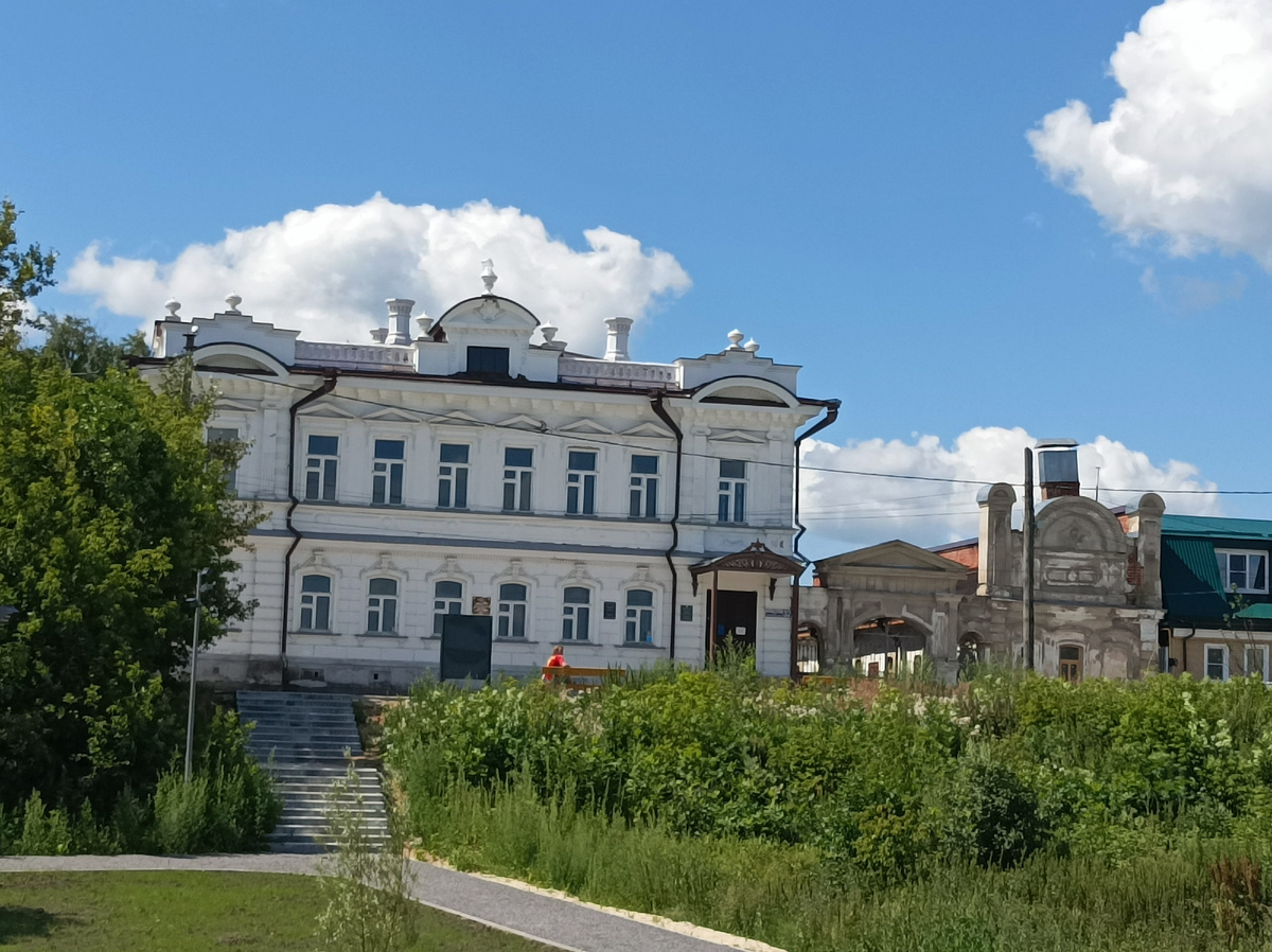 День 7. Городец - Балахна - Большое Козино - Нижний Новгород. Моторный  завод. Завод 