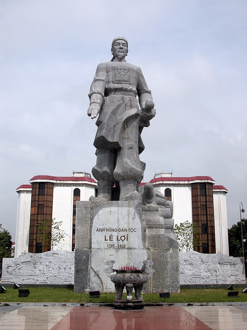 Ле Лой с мечом. Источник: wikimedia.org