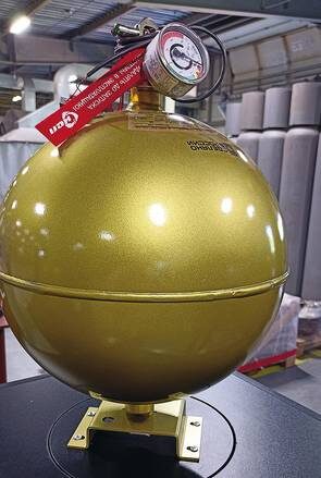    фото автора: Премиальный модуль газового пожаротушения (МГП) «Заря» является флагманским продуктом ИСП, занимая в продажах более 90%