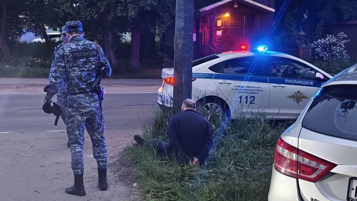 Фото: "Транспортный коллапс. Красное Село"/"ВКонтакте"