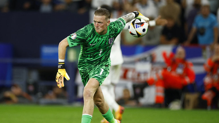    Вратарь сборной Англии Джордан Пикфорд. Reuters