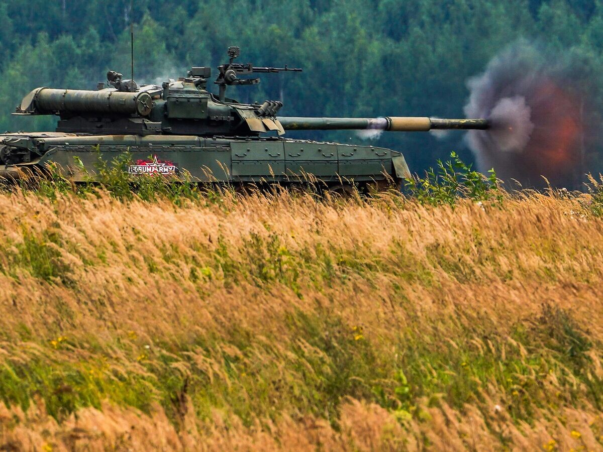    Танк Т-90А в ходе демонстрационной программы военной техники в рамках Международного форума "Армия-2020"© РИА Новости / Александр Вильф