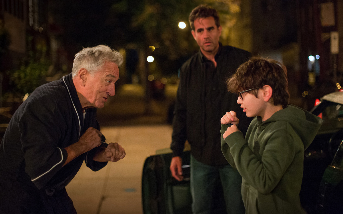 Кадр из фильма «Папа», реж. Тони Голдуин, 2023 