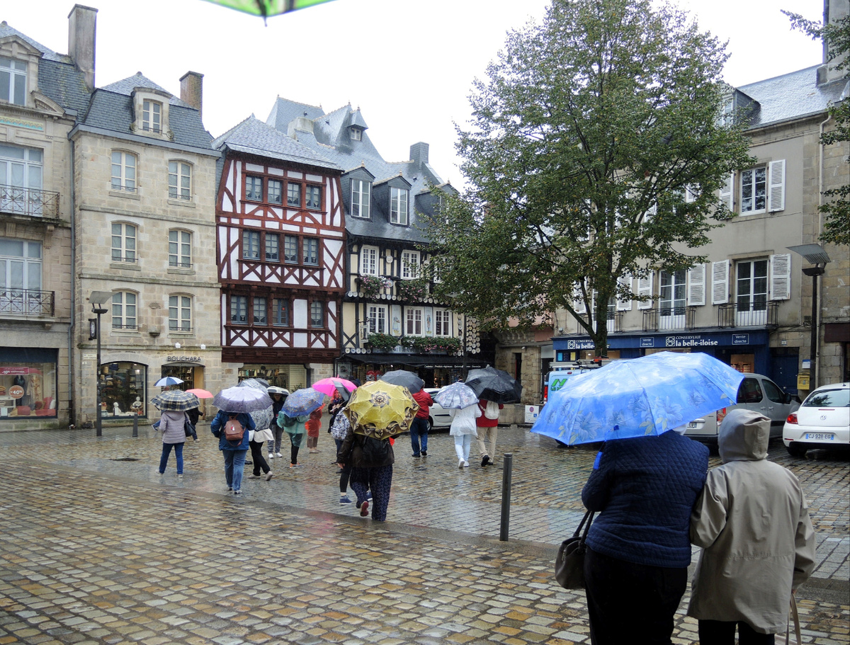 Народ к экскурсии готов! 