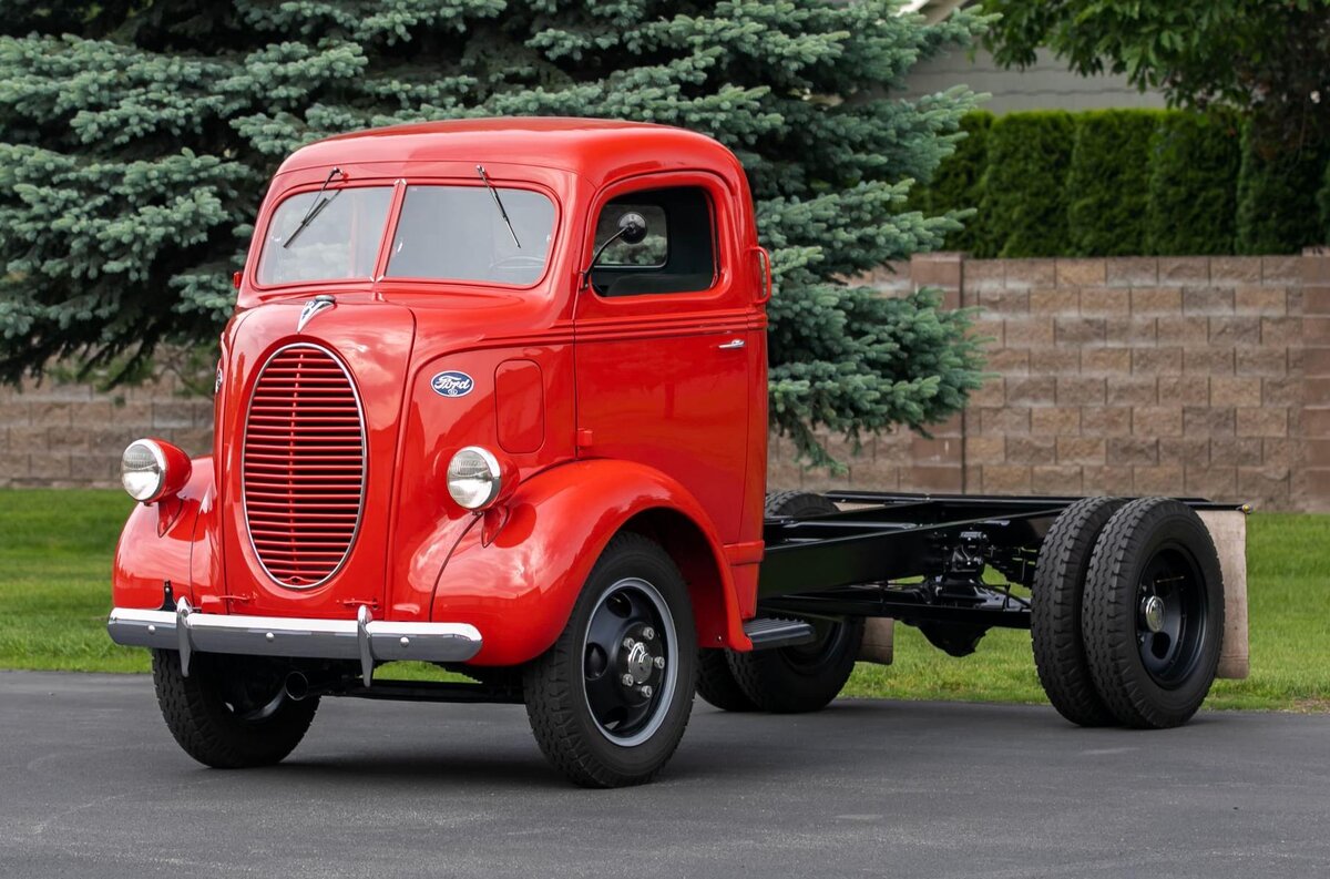   Ford COE 1938 года   
[Mecum](https://www.mecum.com/lots/1091834/1938-ford-coe/)