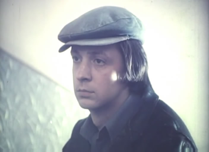 Кадр из фильма. Сергей Иванов в роли Юры Доценко