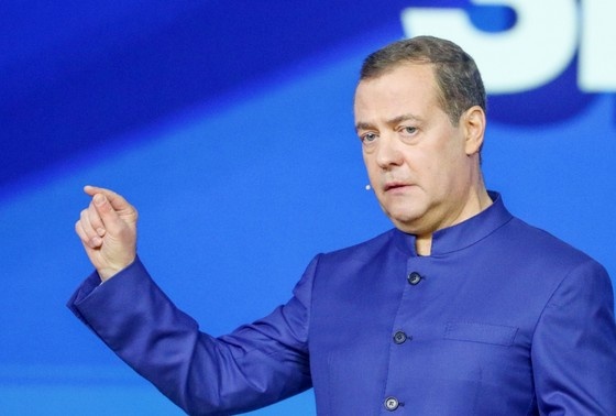    Дмитрий Медведев