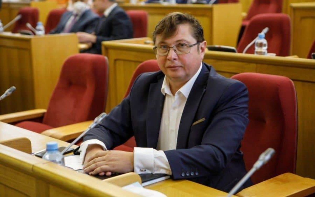    Ректор Воронежского госуниверситета Ендовицкий задержан якобы за дачу взятки Фотография с сайта Воронежской облдумы