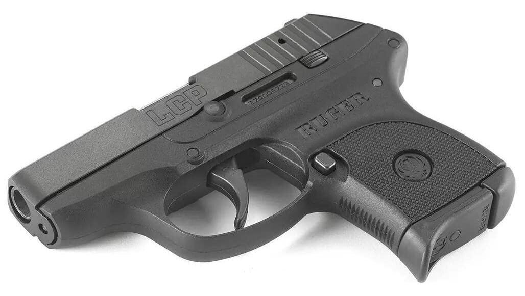 Пистолет Ruger LCP.
