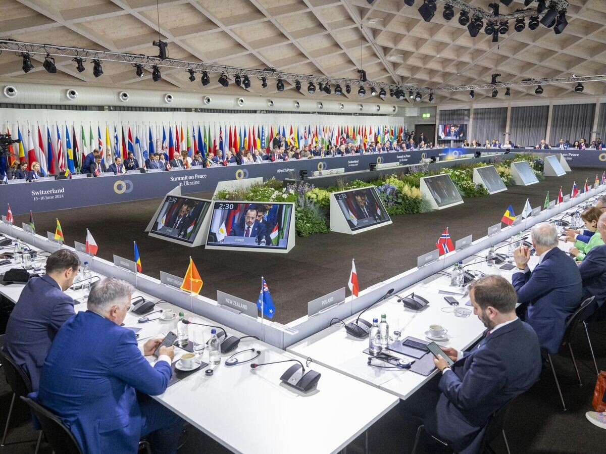    Пленарное заседание на конференции по Украине на курорте Бюргеншток, Швейцария© AFP 2024 / Pool/Urs Flueeler