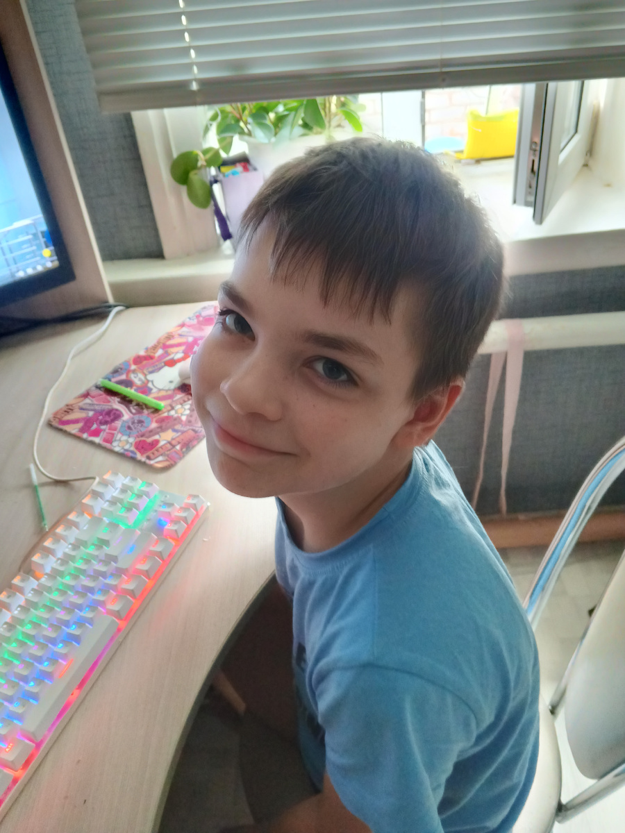 Старший внук Максим