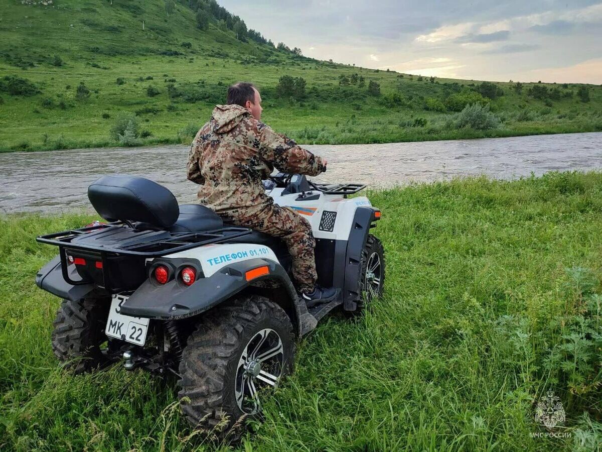    Место гибели туриста при сплаве по реке Песчаная в Алтайском крае© Фото : МЧС Алтайского края/Telegram