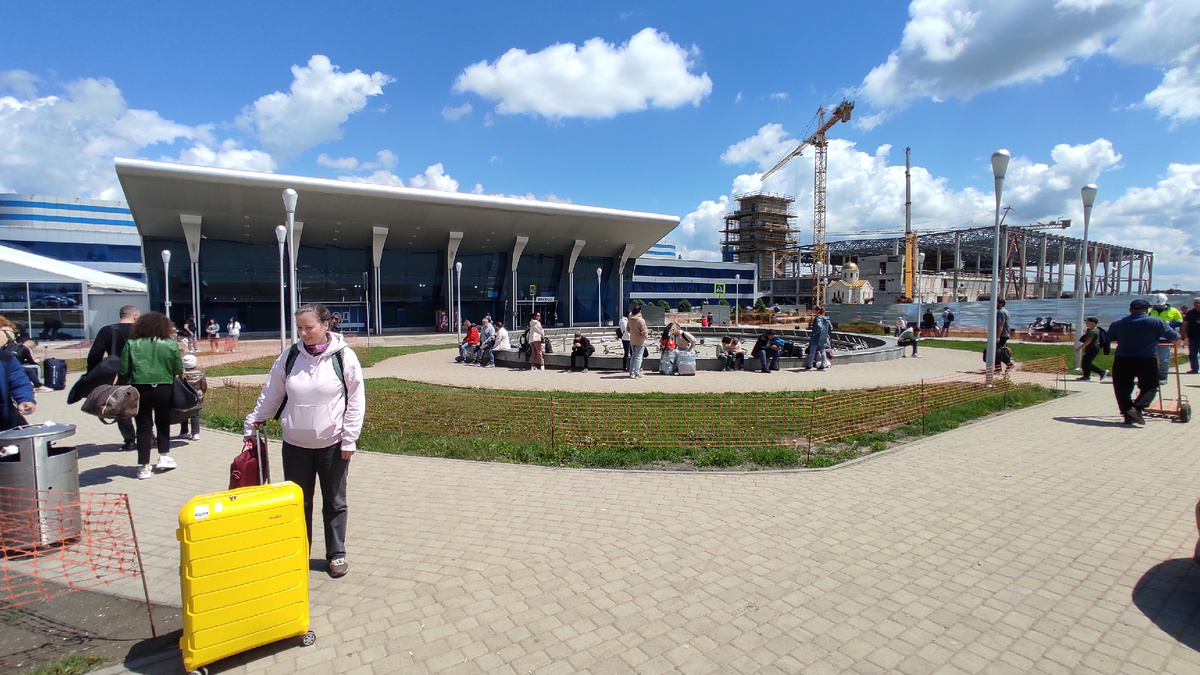 Маленький чемодан спрятался за большим. Фото: Кирилл Полиенко/Polienko: путешествуем вдвоём
