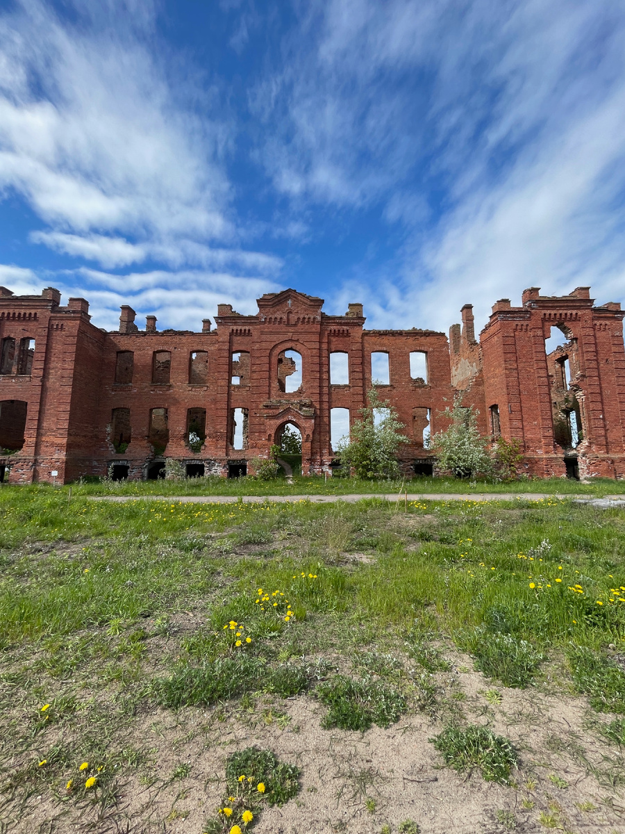 Руины больницы, начало ХХ века