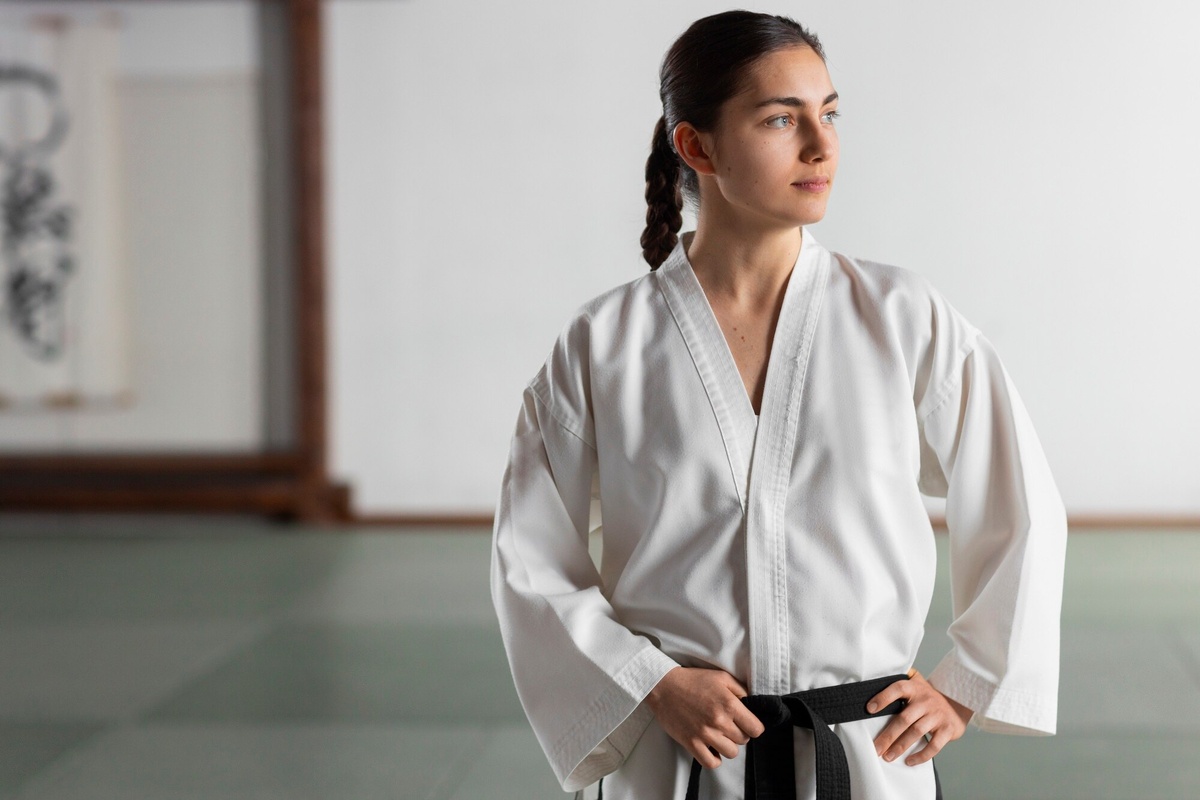 Спортивное кимоно требует для продажи отказное письмо. Источник фото: https://www.freepik.com/author/freepik