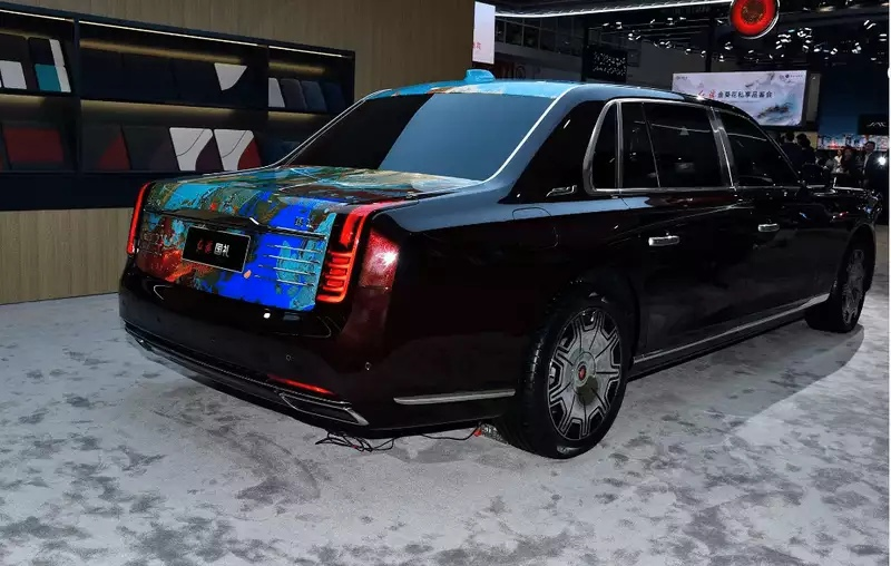 Китайский автопроизводитель Hongqi, известный своими представительскими седанами, представил новый роскошный автомобиль – Hongqi Guoli.-2