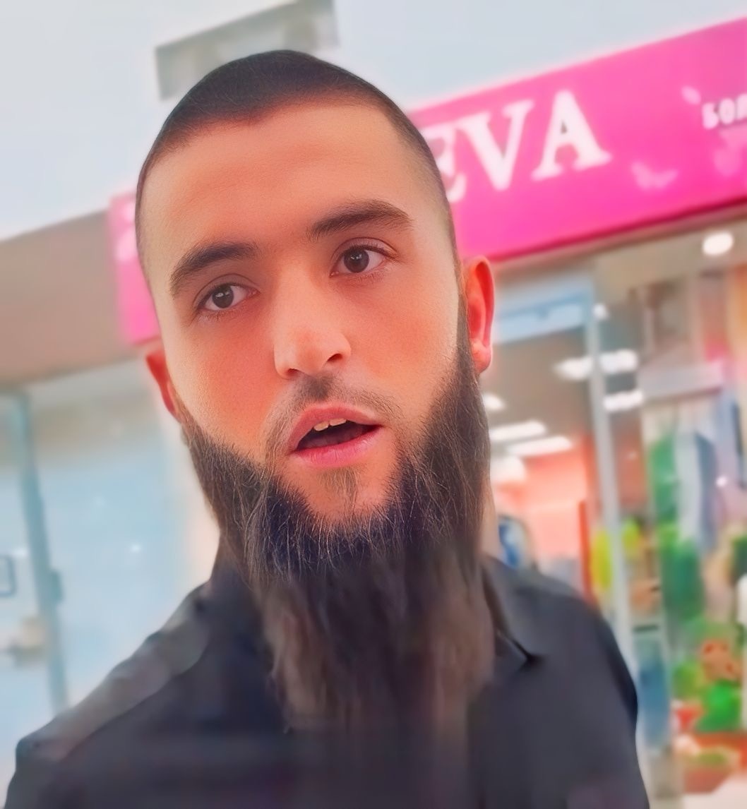 Фото: скрин видео девушки, к которой приставал таджик.