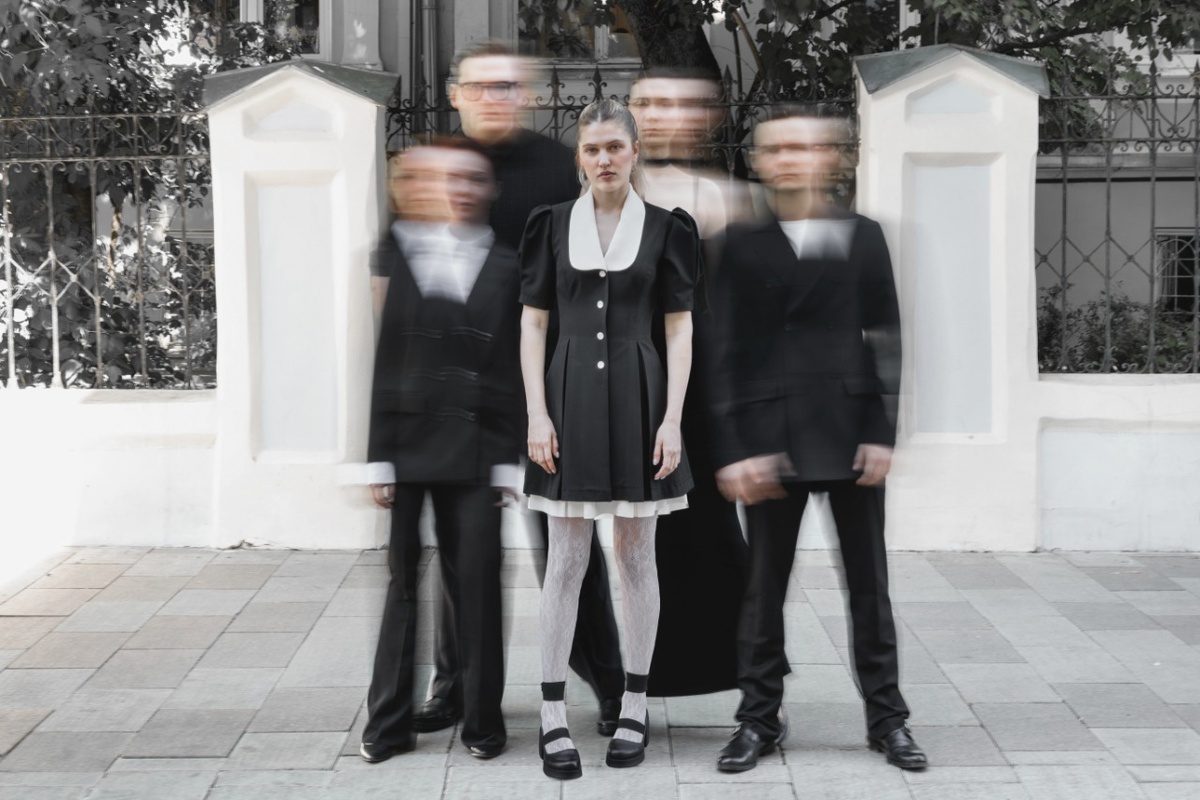    Театр Маяковского проведет заключительную премьеру сезона — израильский детектив «Парадокс скворца» (фото 3)