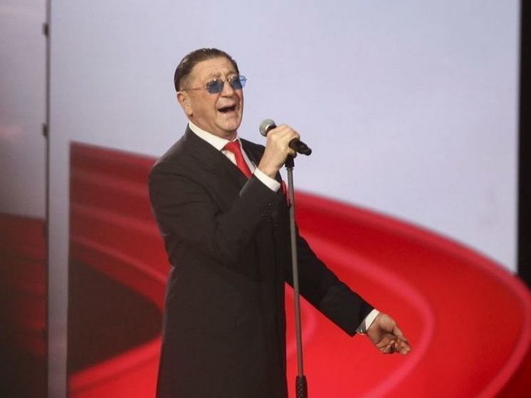   Лилия Шарловская