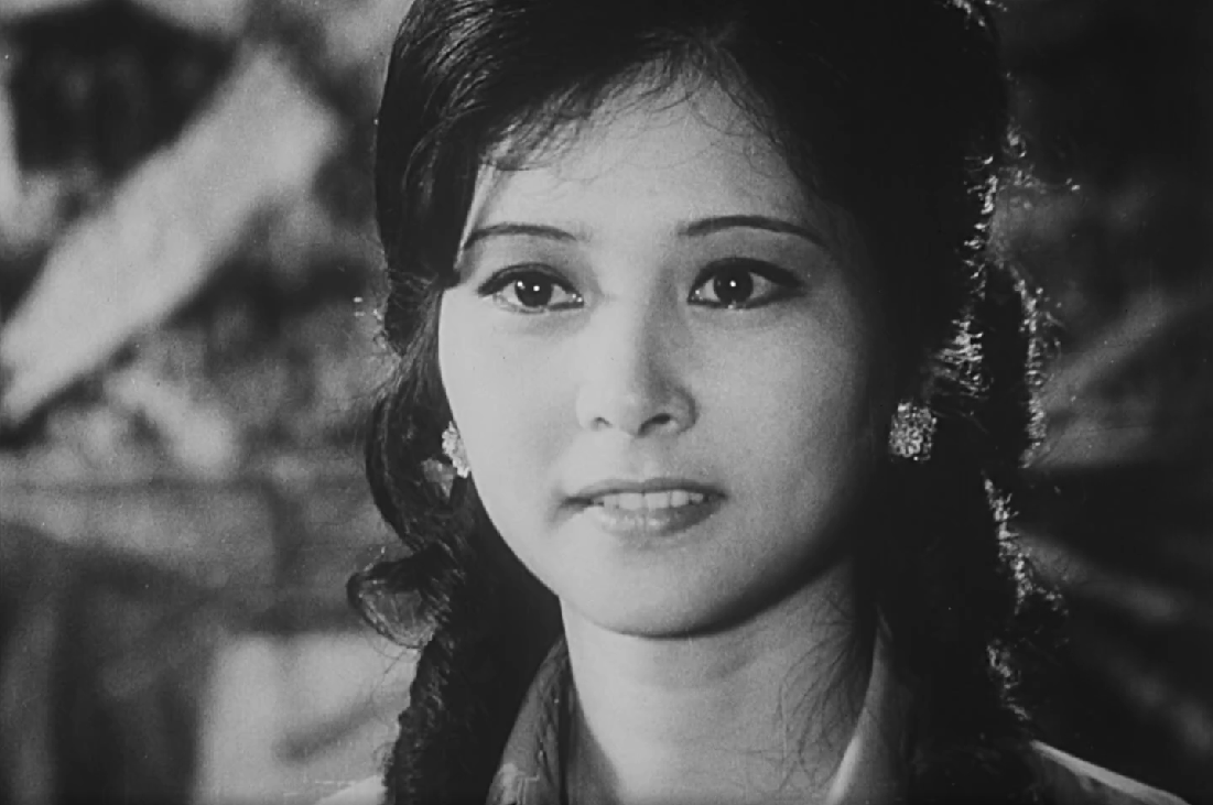 Кадр из фильма "Три операции "Роза" (1982)