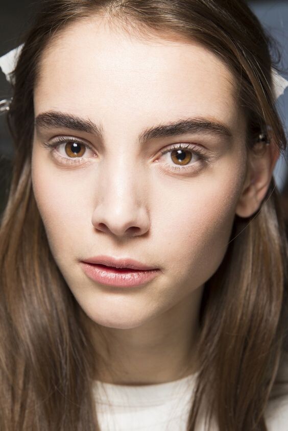 Мягкая Зима (цвет глаз может запутать и увести в Осень. Будьте внимательны! У Мягких Зим более ореховый цвет глаз, если коричневый. И также могут быть глаза серо-синие. Кожа в таком случае будет светлая с серым подтоном)